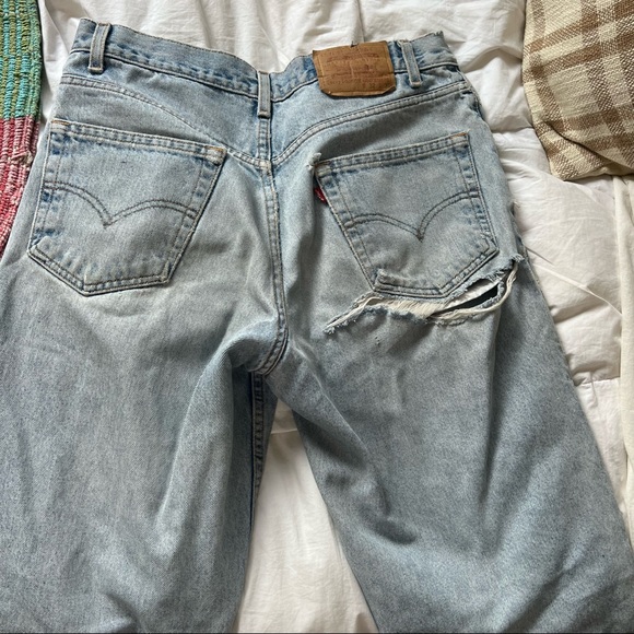 Vintage distressed Levi’s - Picture 3 of 6